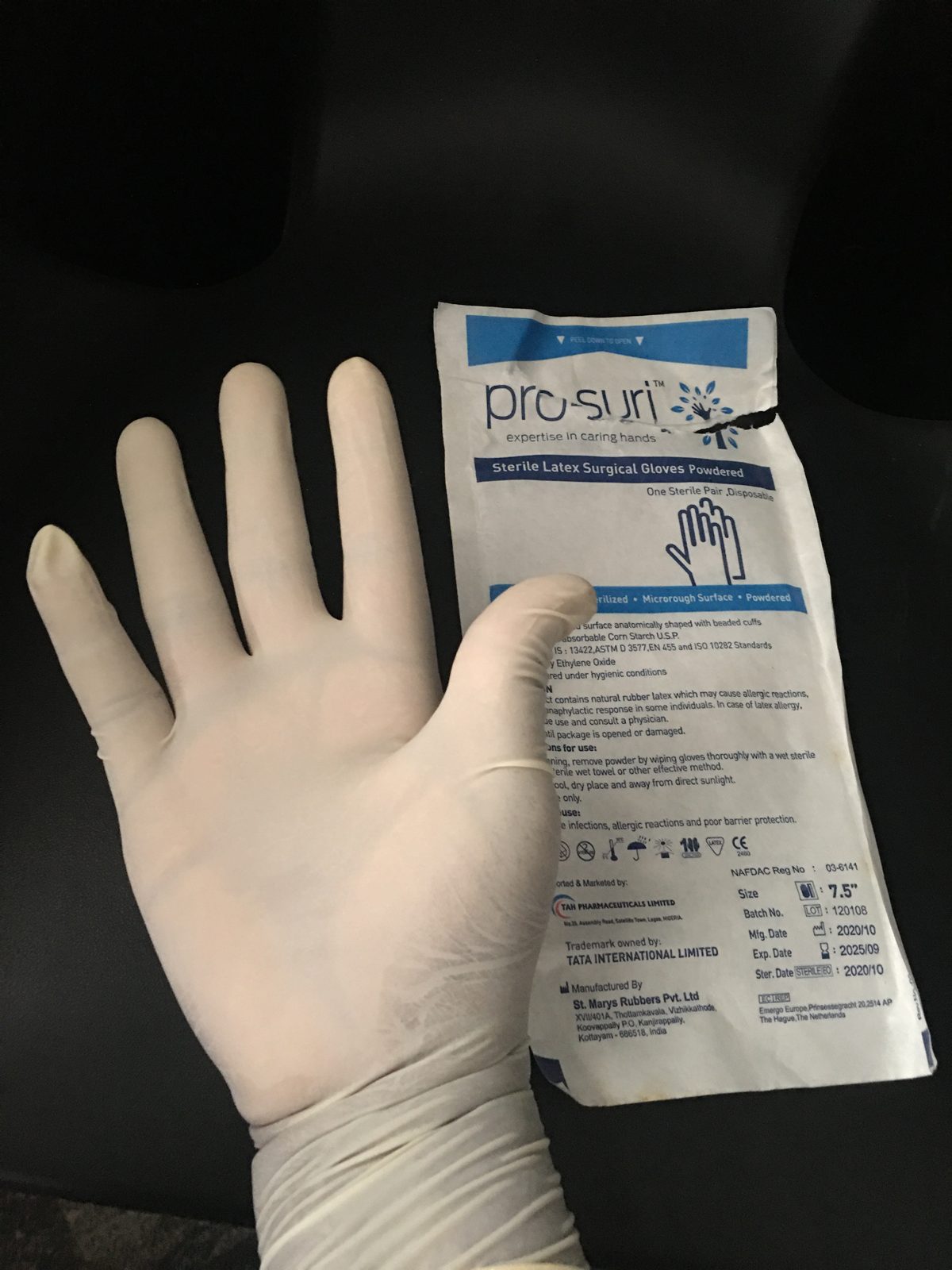 医療用手術用手袋（天然ゴム・滅菌）
